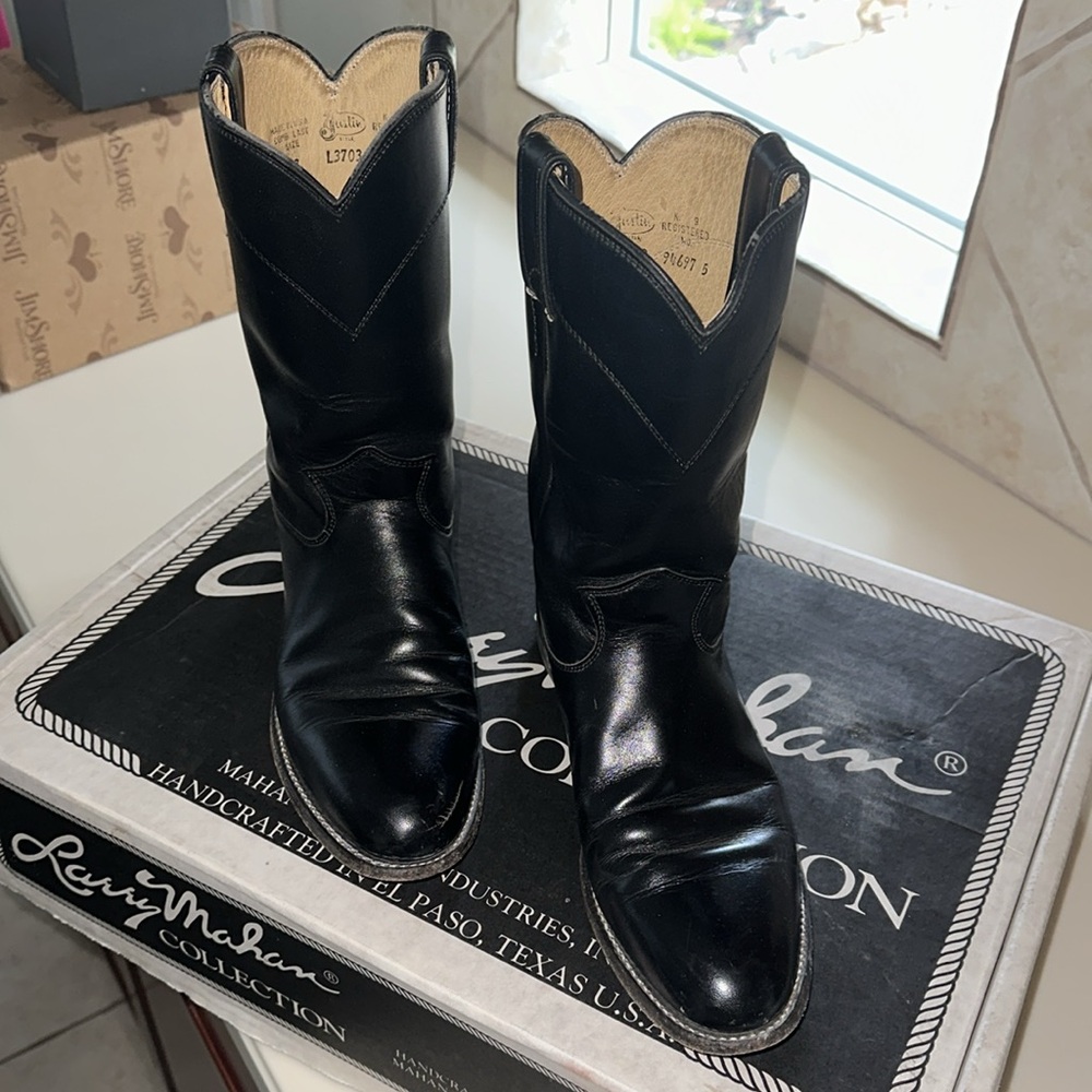 Justin Cowboy boots